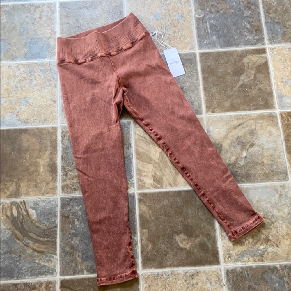 Avocado Rachel Rib 7/8 leggings